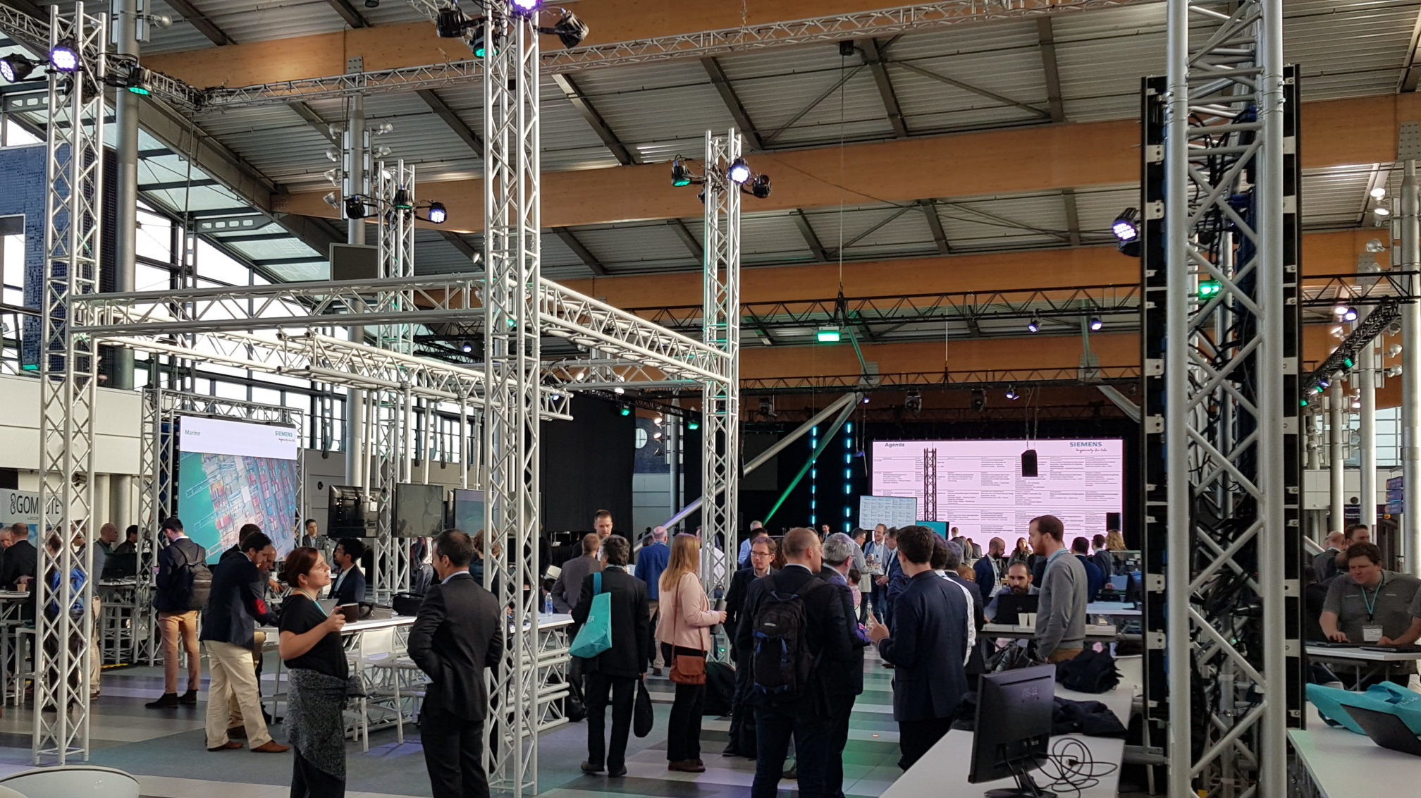 Visitors at the 2019 Simcenter Conference.