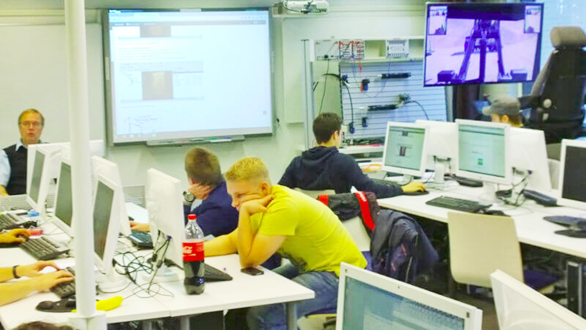 Simulator in the classroom education at Saimaa University of Applied Sciences.